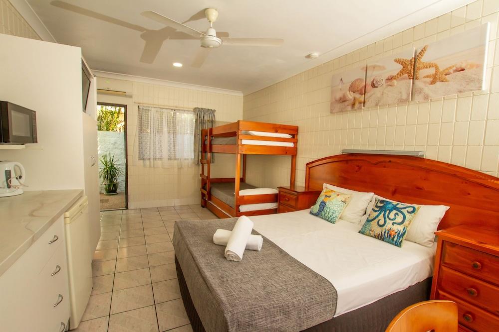 ทรอปิคอล ปาล์ม รีสอร์ต แอนด์ 4Wd ไฮร์ Motel Picnic Bay ภายนอก รูปภาพ
