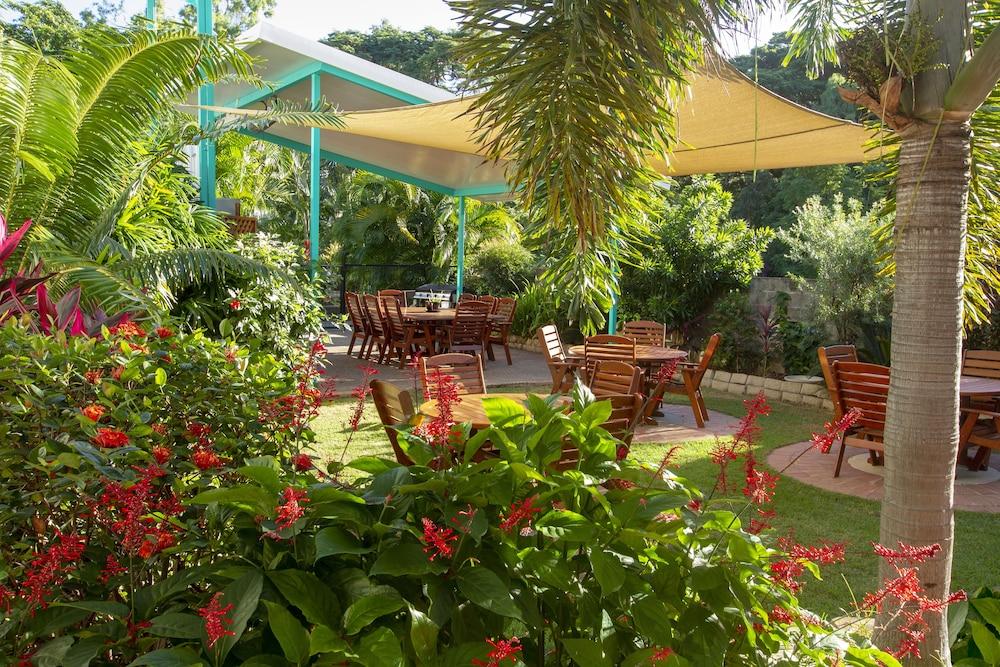 ทรอปิคอล ปาล์ม รีสอร์ต แอนด์ 4Wd ไฮร์ Motel Picnic Bay ภายนอก รูปภาพ